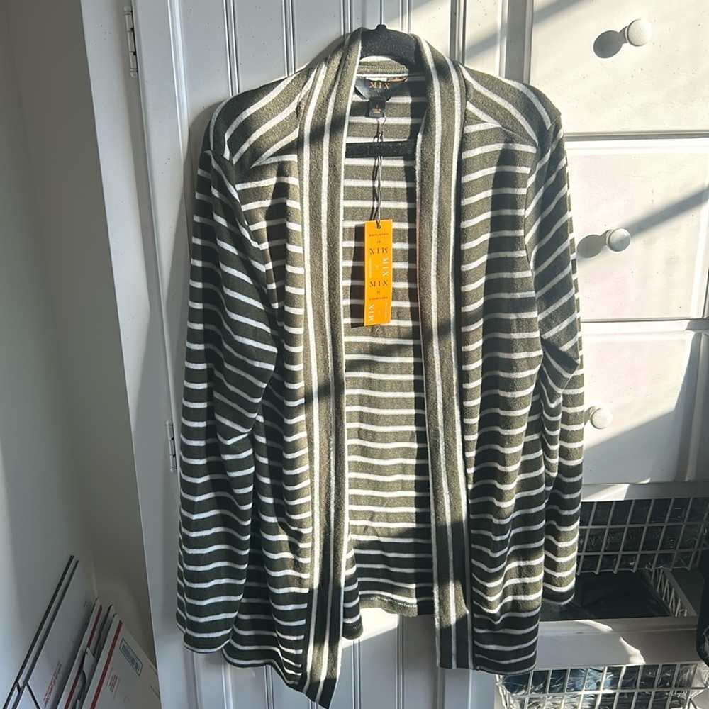 NWT Mix by 41 Hawthorn Small striped green and white cardigan.